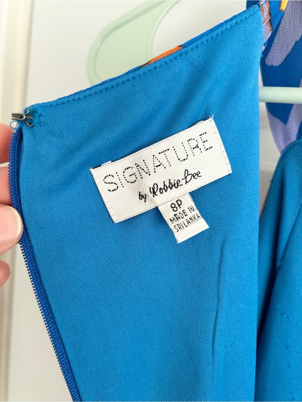 NWT Signature by Robbie Bee Vibrant Blue Multicolor Lined Chiffon Midi Dress 8P - Picture 8 of 10